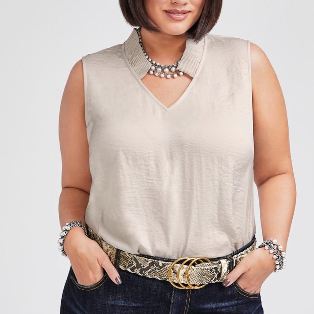Women's Sleeveless V-Neck Top - Cream